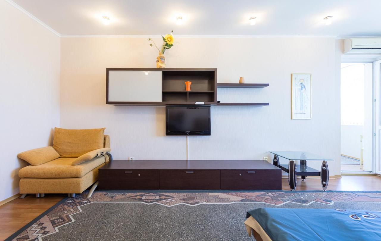 Apartments On Darnitsa Kiev Ruang foto