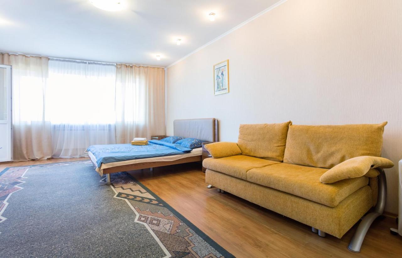Apartments On Darnitsa Kiev Ruang foto