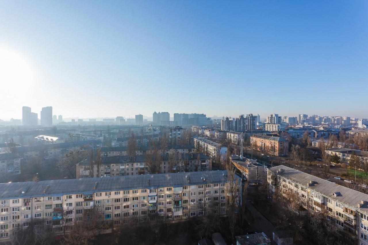 Apartments On Darnitsa Kiev Bagian luar foto
